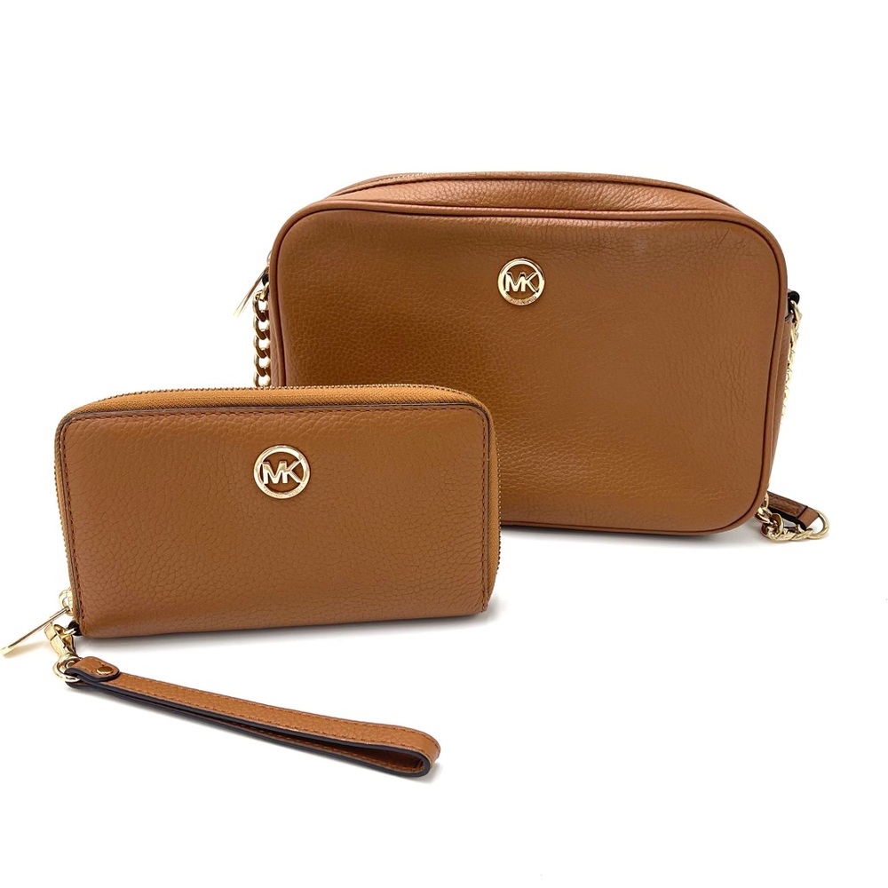 Michael Kors Fulton Large East West Leather Crossbody and Matching Wallet